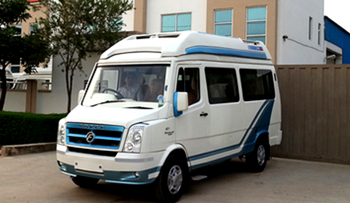 9 Seater Traveler Van